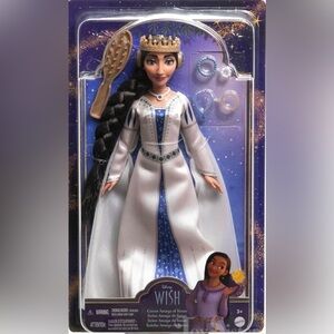 Disney Wish Queen Amaya Of Rosas Doll Necklace Bracelet